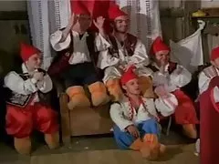 Snow white u l-dwarfs sebat