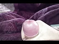 Stroking b ' ġentilezza tiegħi vit mhux maqtugħ, tits fuq tiegħi vit, għadma hairy