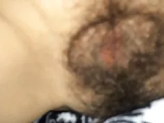 Cumming fuq tagħha pussy hairy imbagħad ikel tiegħi stess cum